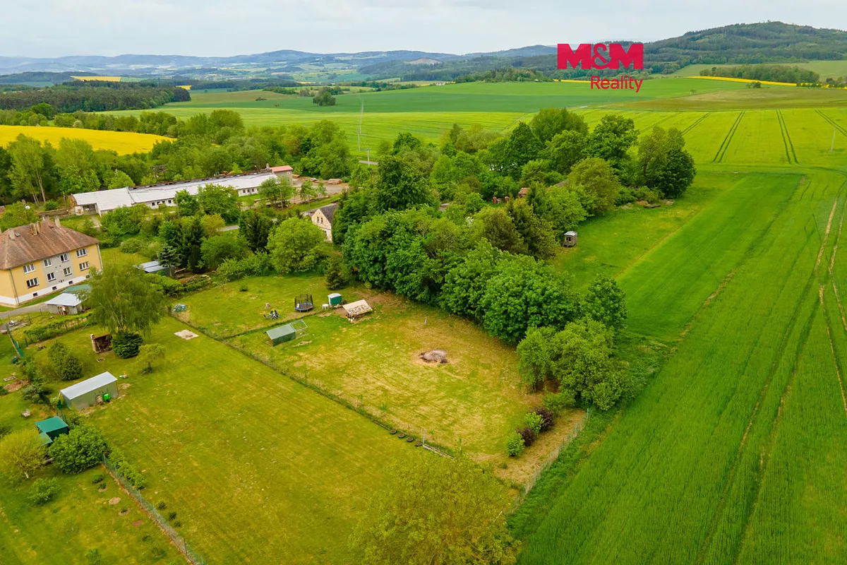 Prodej stavebního pozemku 1016 m²